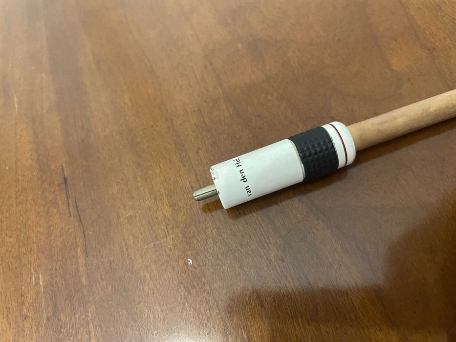 Cabos Van Den Hul RCA The First Carbono puro (Metal Free)