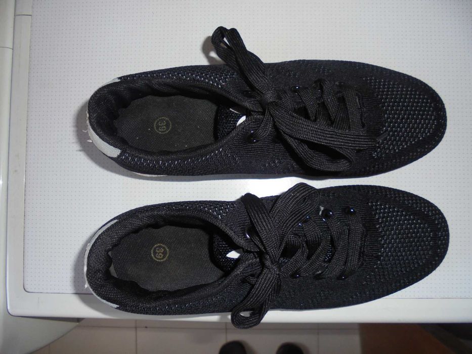 sapatilhas de mulher cor preto