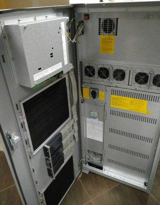 UPS Emerson NX-30kVA, Quattro , 3 фазы Victron hi voltage,  LiFePo4/Pb