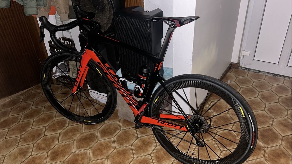 Bicicleta de estrada scott foil 2020