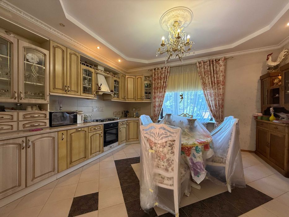 Оренда будинку 264 м2, с. Крюківщина, вул. Чумацька,5