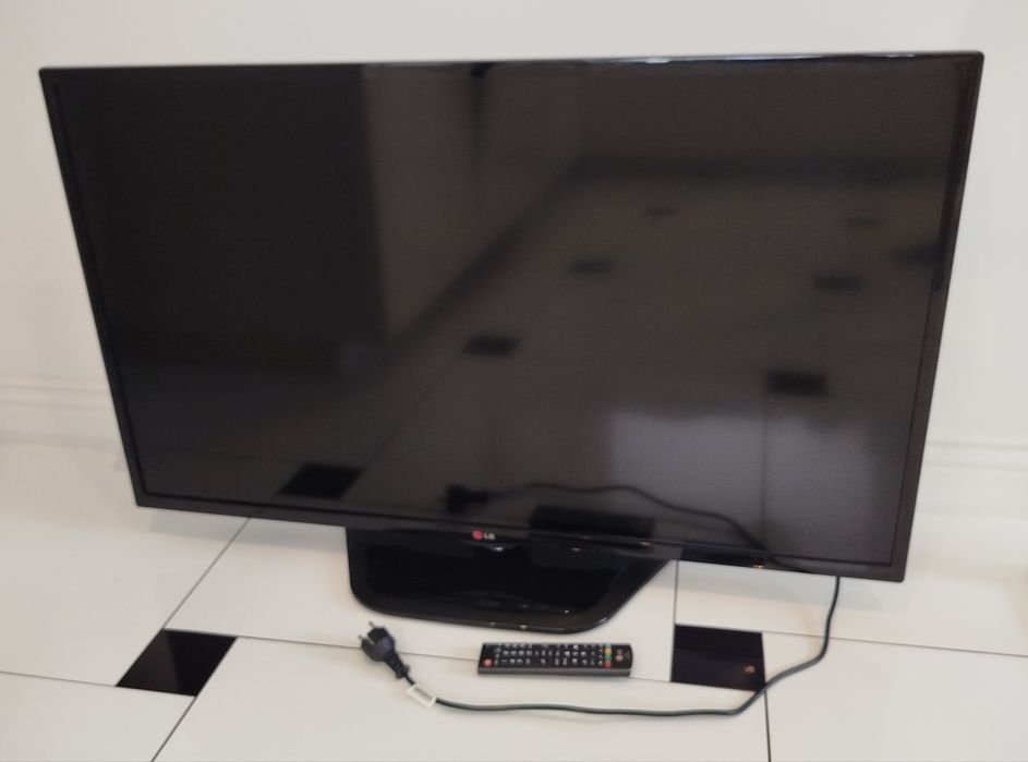 Telewizor LG 42" 42LN5400, super stan!