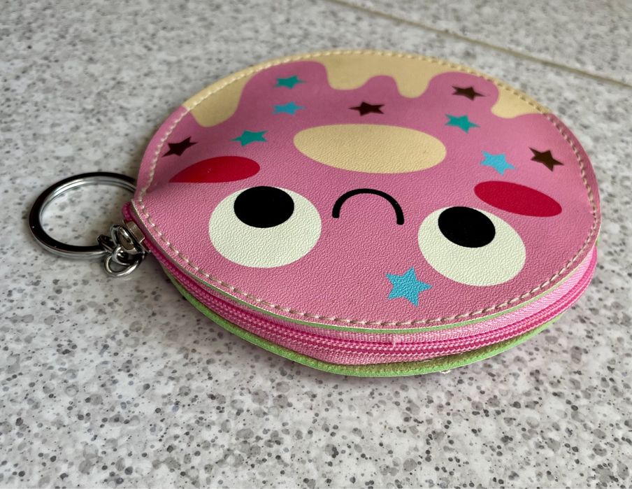 Pequena bolsa ou porta-moedas de donut