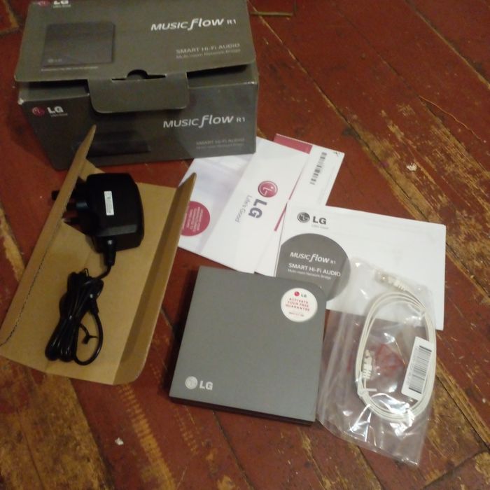 Беспроводной мультирумный мост LG Music Flow R1