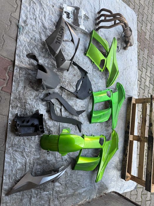 Kawasaki Z1000 SX - Lagi, Silnik, Owiewki, Błotnik i Więcej