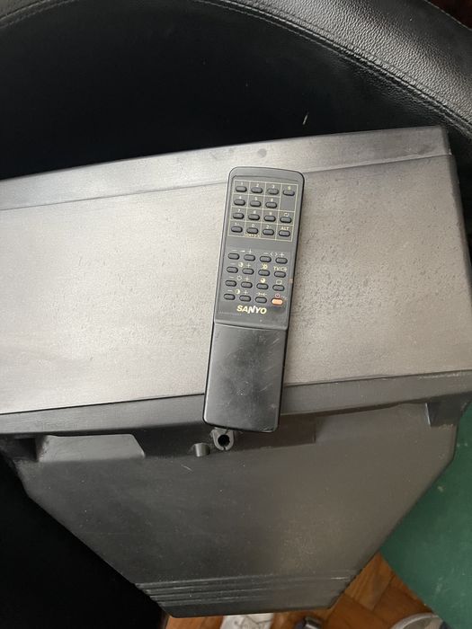 TV 36cm sanyo analógica