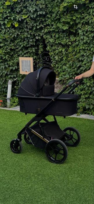Продам коляску Carello Sigma у гарному стані.