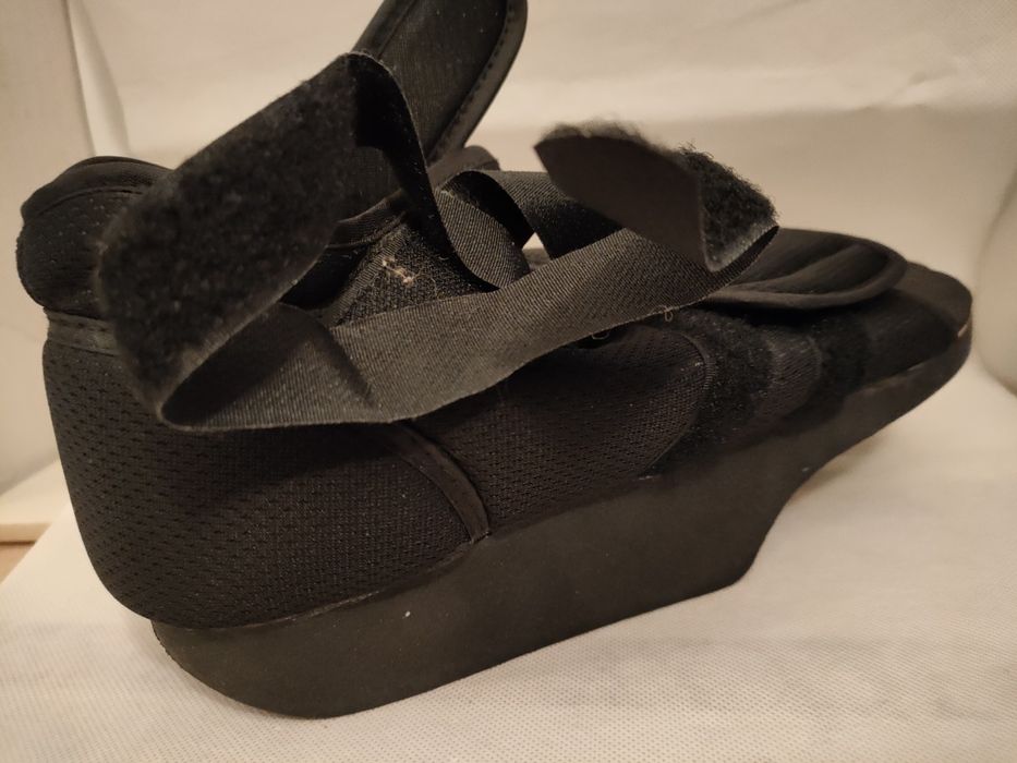 Sapato ortopédico direito 38