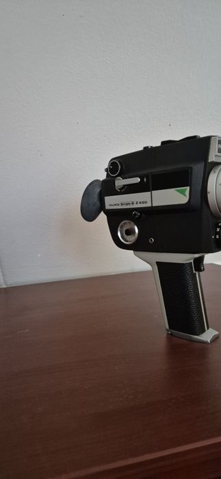 Продам старовинні відеокамеру fujica