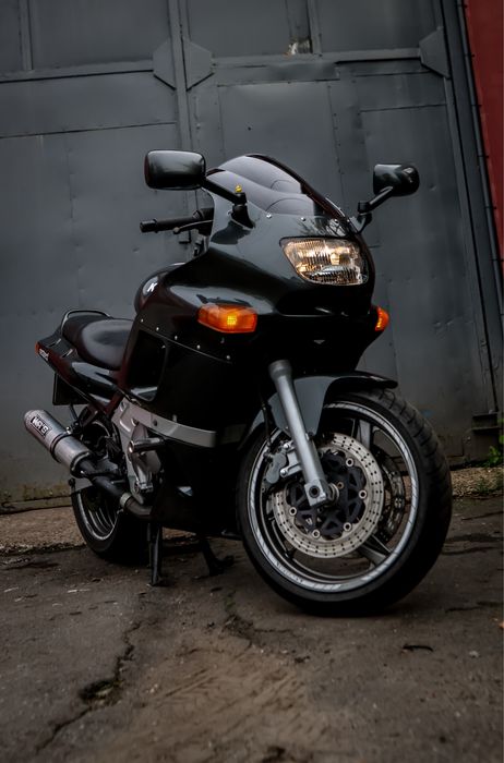 Kawasaki zzr 400