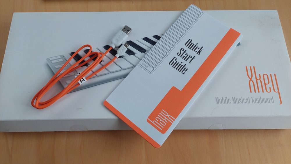 Keyboard - XKEY-25 USB SILVER (literally as new)64751983726595122