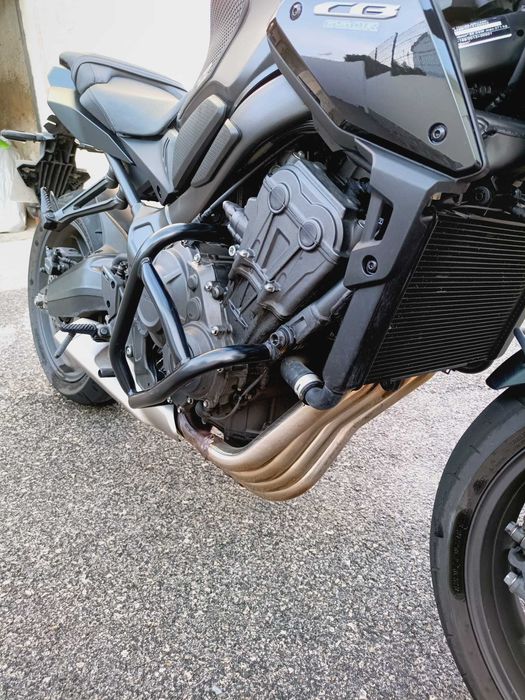 Honda CB650R Black Edition