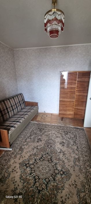 Продам 2х кімнатну квартиру проспект Червоної Калини 7