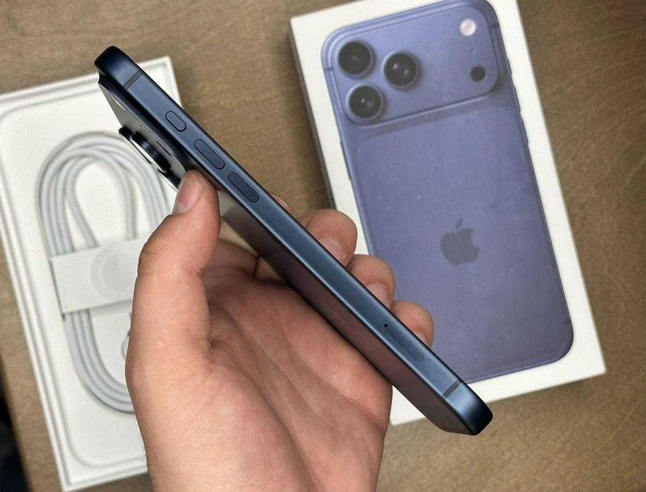 iPhone 17 Pro Max, 512 ГБ, SIM + eSIM