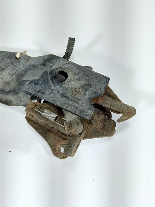 Замок капота Kia Sephia 2 Кіа Сефія 2