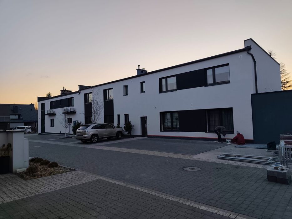 Elewacje, docieplenia.