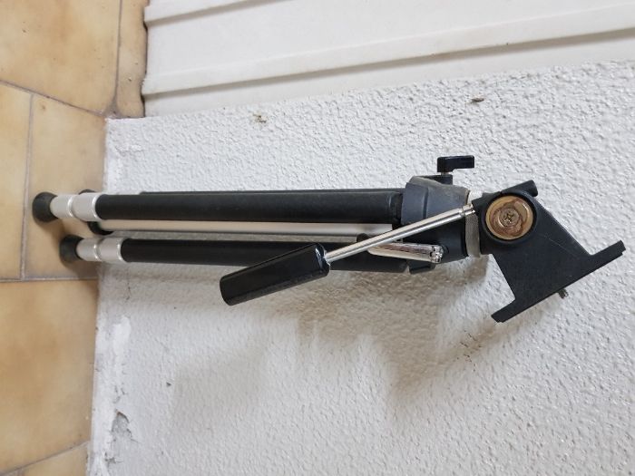 Tripé SONY com elevador para fotografia ou video