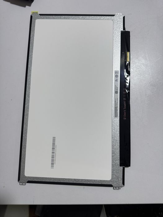 15.6 B156ZAN02.0 4K (3840*2160, 40pin(eDP, IPS, 300cd/m2