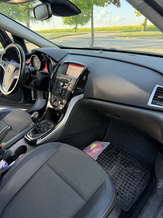 Opel Astra J 2014