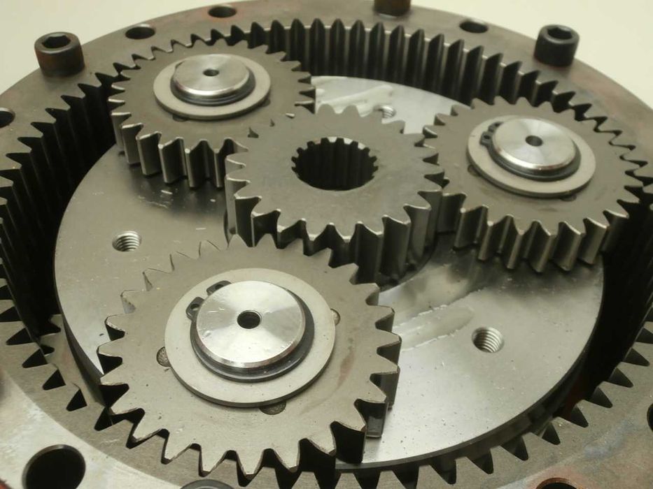 Daewoo Solar 130 S 140 S 150 Reduktor obrotu przekładnia obrotu