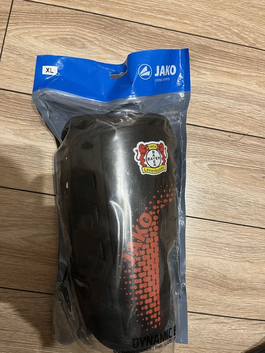 Ochraniacze piłkarskie Jako