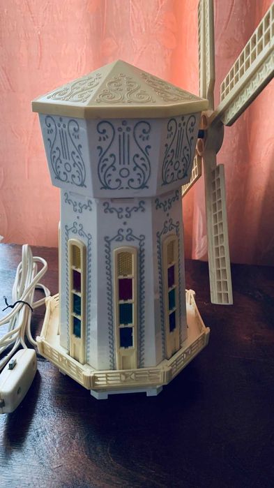 Музыкальный светильник, ночник