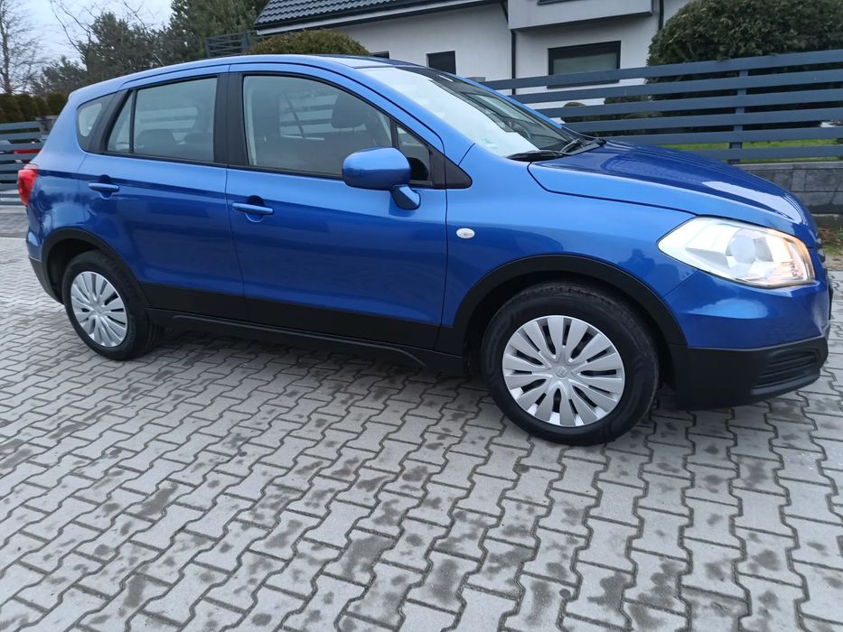 Suzuki SX4 S-Cross Bezwypadkowy w100%.oryginalny lakier serwis do końca.