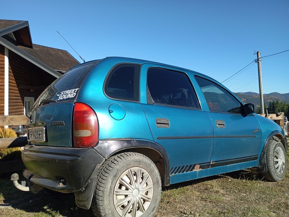 Легковий автомобіль