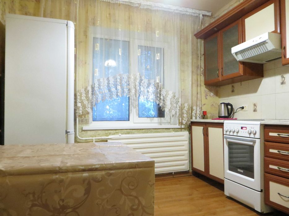 Посуточная аренда. Оболонь. м. "Героев Днепра" ТЦ«OASIS» «Dream berry»