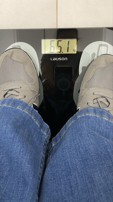 Balanca digital de casa de banho WC Larson