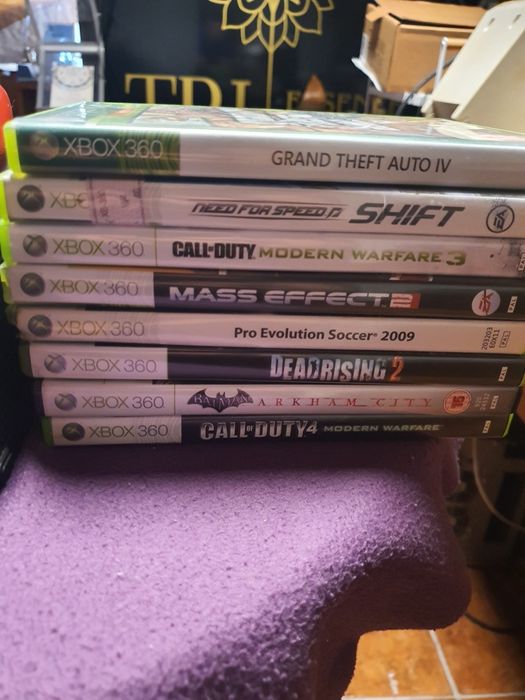 Xbox 360 120GB + 2 Comandos + 8 jogos