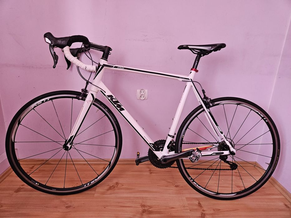 Rower szosowy KTM Strada 2000 R waga tylko 8,7kg 8,4kgozmiar 59 (XL)  | Szosa Endurance