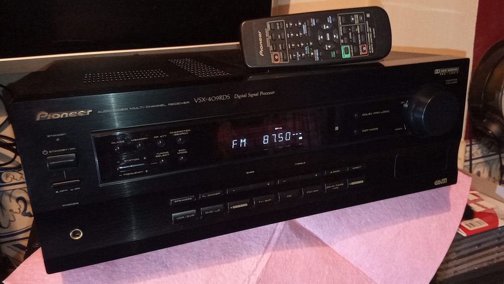 Amplificador Pioneer com comando