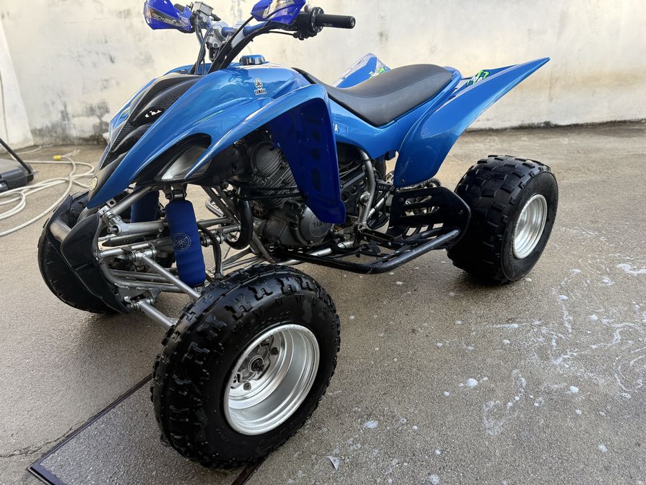 Yamaha Raptor 350 YFM - Moto 4