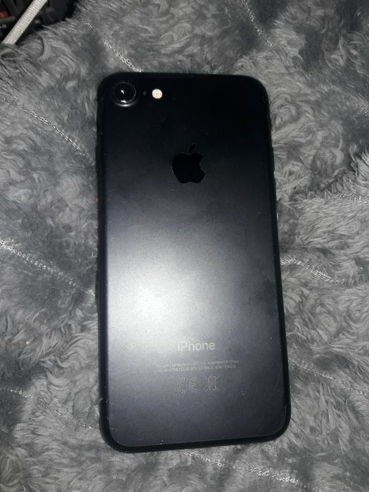 Продам iphone 7 /32gb