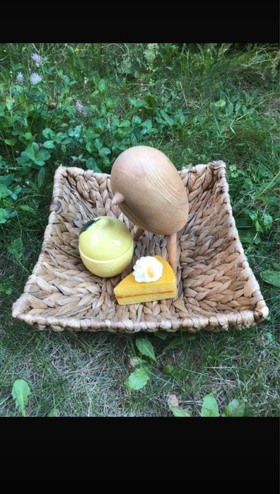 Dekoracyjny koszyk z hiacyntu wodnego