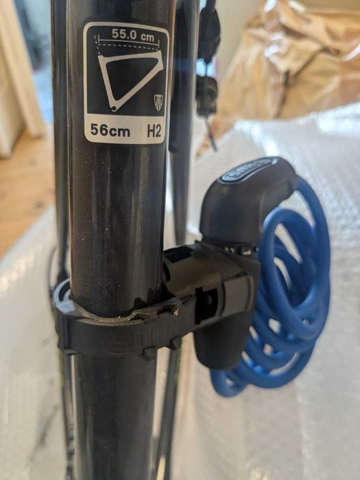 Bicicleta de estrada Trek Émonda ALR Shimano 105 com acessórios