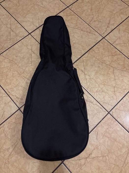 Pokrowiec na instrument strunowy
