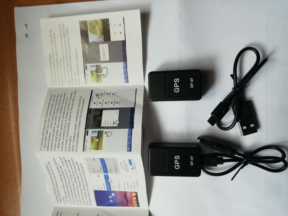 2 Aparelhos Miniatura de GPS Com 2 cartões Para Carros Motas Ou Malas