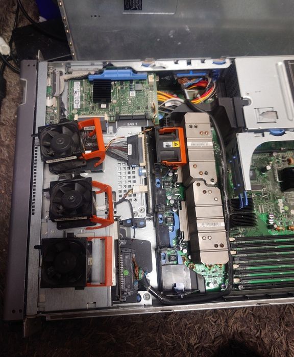 Server Dell Power Edge 2950 32GB Ram 2x Xeon e5450 3.00Ghz