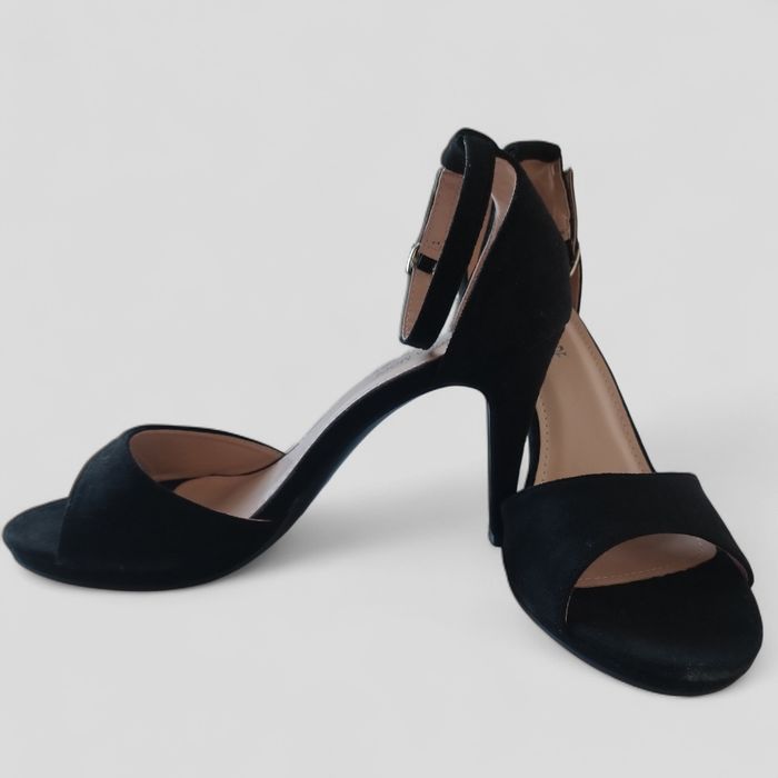 Buty sandały czarne zamszowe 40 41