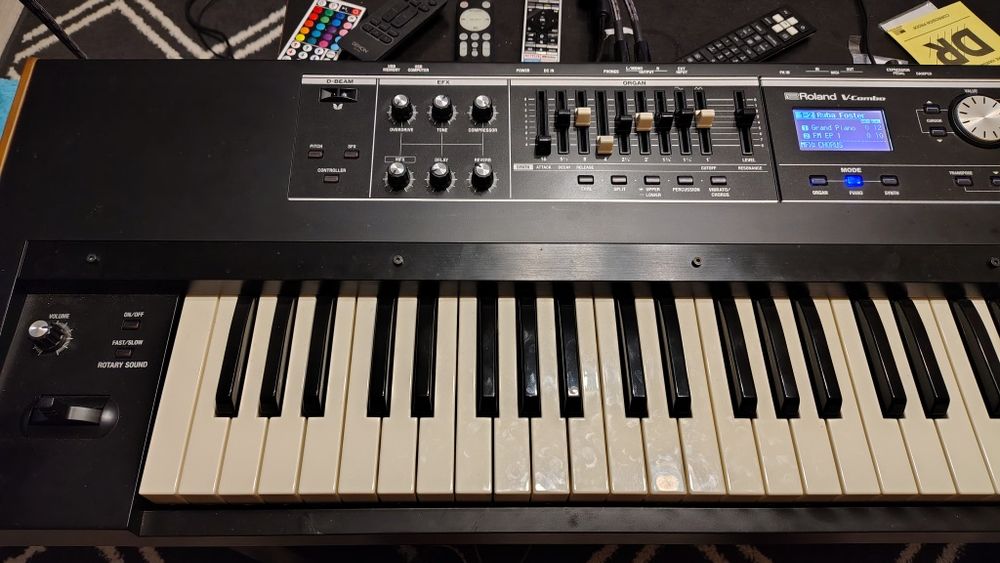 Roland VR-730  Combo