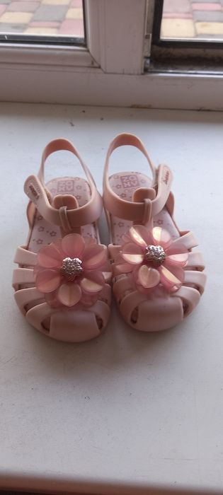 Дитячі босоніжки