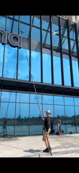 CrystalShine - Profesjonalne Mycie Okien, Przeszkleń i Fotowoltaiki | Woda demineralizowana