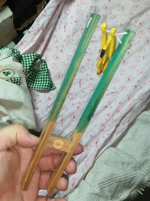 Jogo Antigo em Madeira gatinho dar cambalhotas