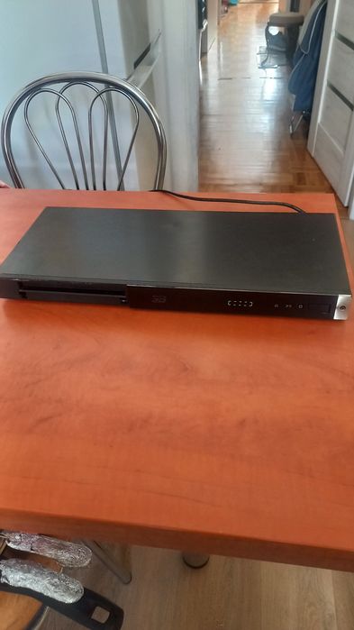 Odwarzacz dvd blu-ray LG BP 420