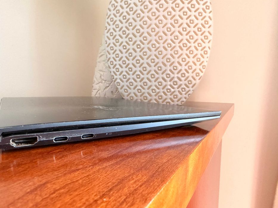 Asus ZenBook UX425J|14"FullHD|i5-1035G1|8Gb Ram|Ssd 512Gb|*Ler Anuncio