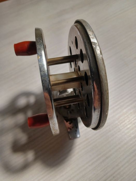 Kołowrotek gruntowy muchowy  przekładany do zarzucania duży