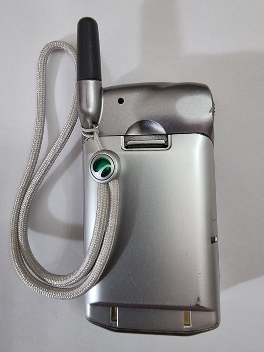 Telemovel Sony cmd z5