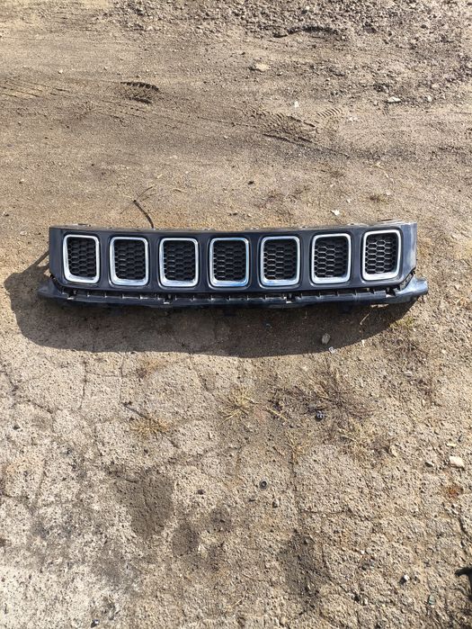 ЧЕТВЕРТЬ передня Jeep COMPASS 2 MP L / R комплектні як на фото